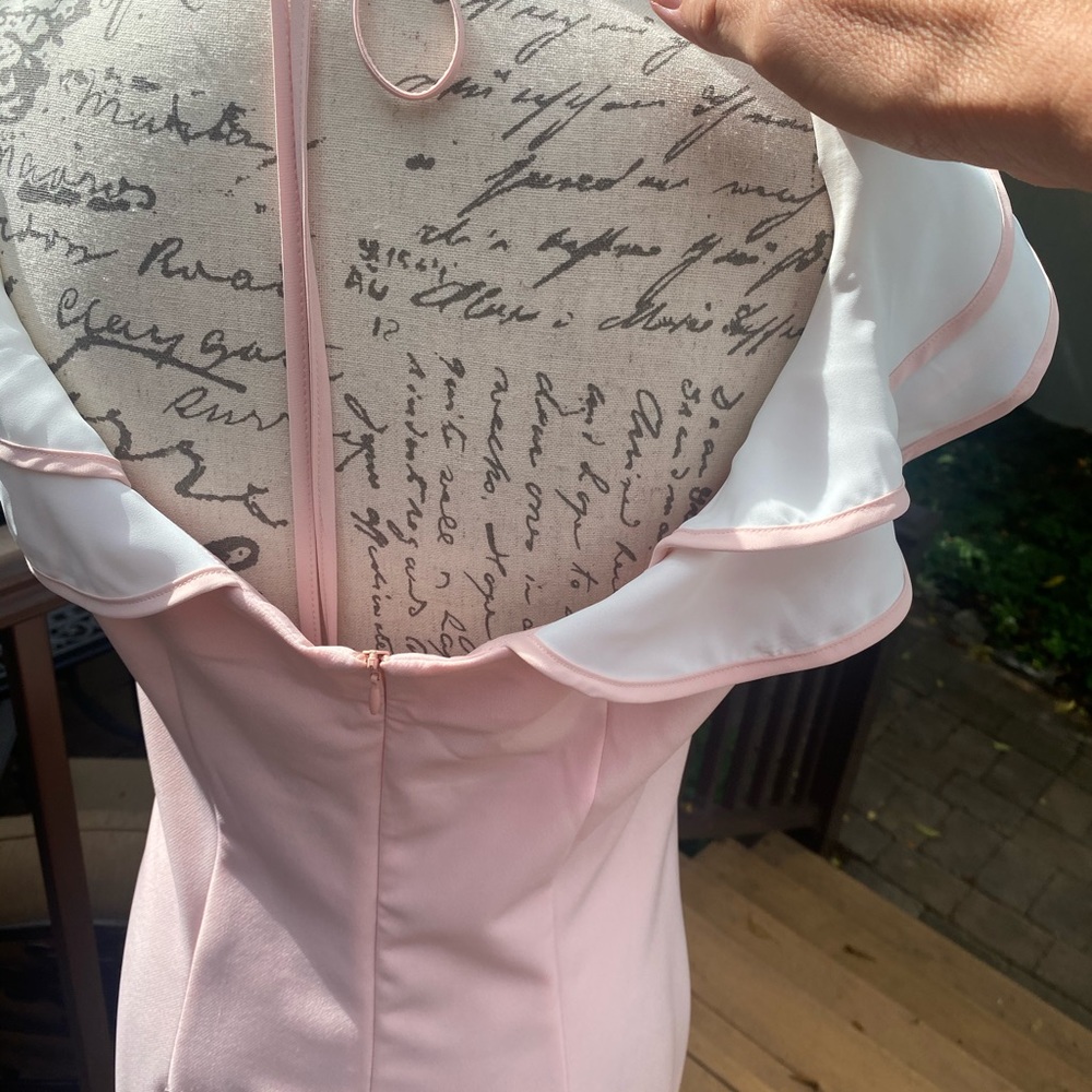 Dress - Picture 3 of 3